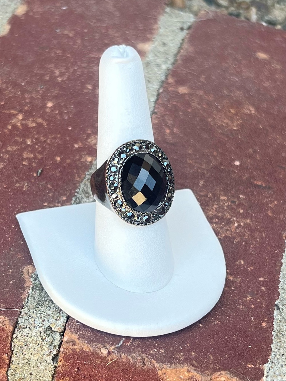 Vintage Silver Plated Black Statement Ring Faceted Oval Stone Size 7/8
